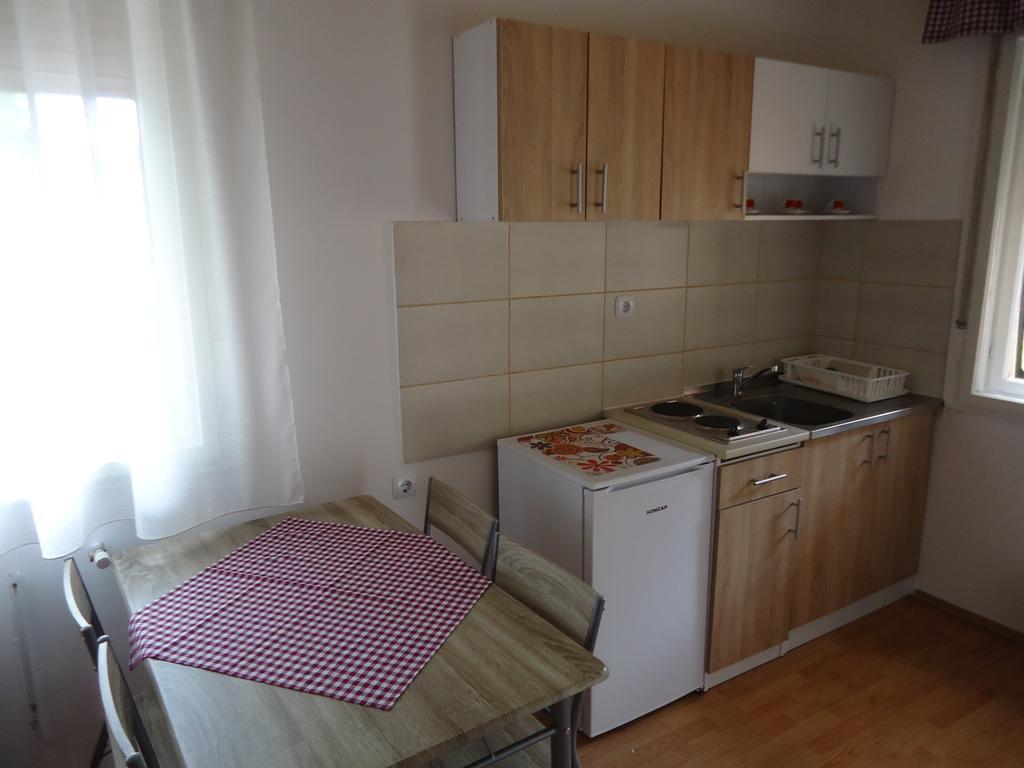 Prenociste Vila Stara Breza Палич Номер фото