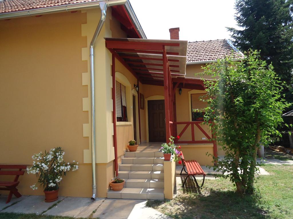 Prenociste Vila Stara Breza Палич Номер фото